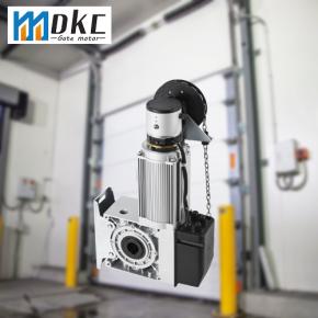 Heavy duty gear motor for industrial sectional doors